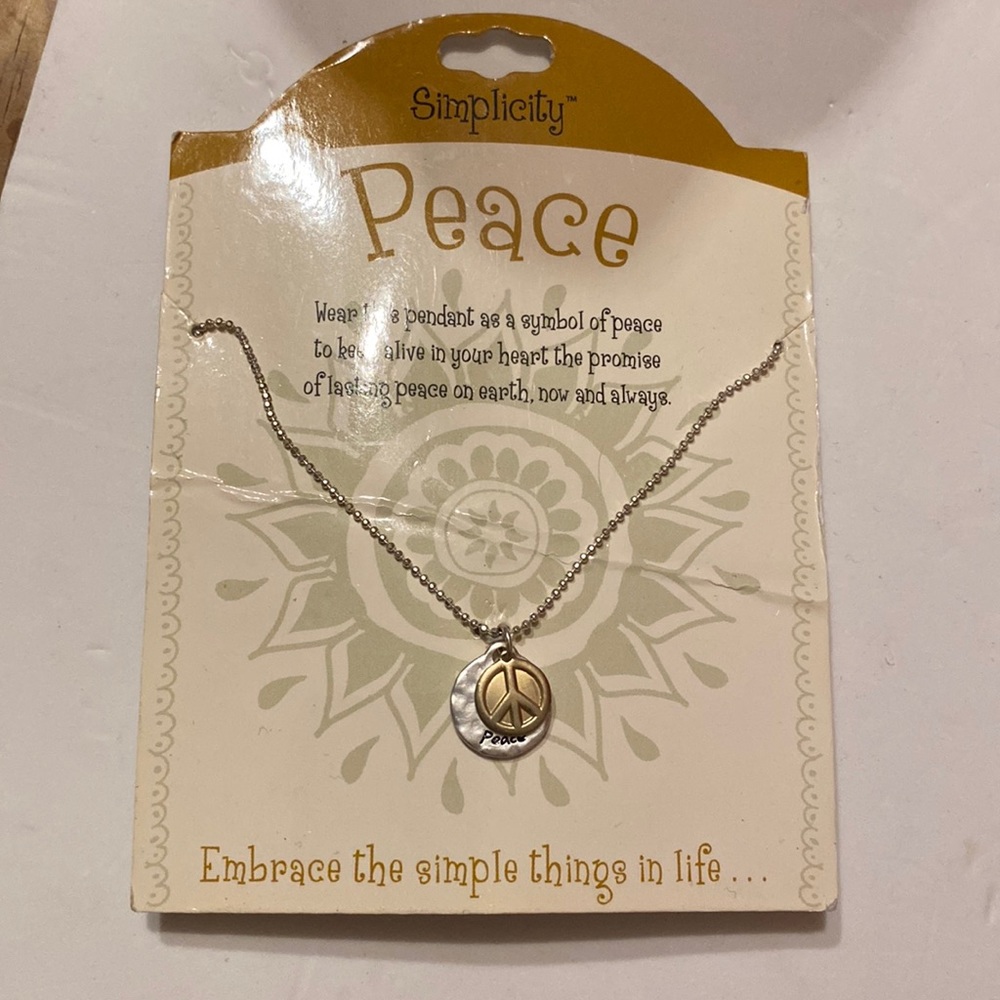 Peace necklace nwt